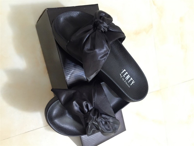 claquette rihanna puma